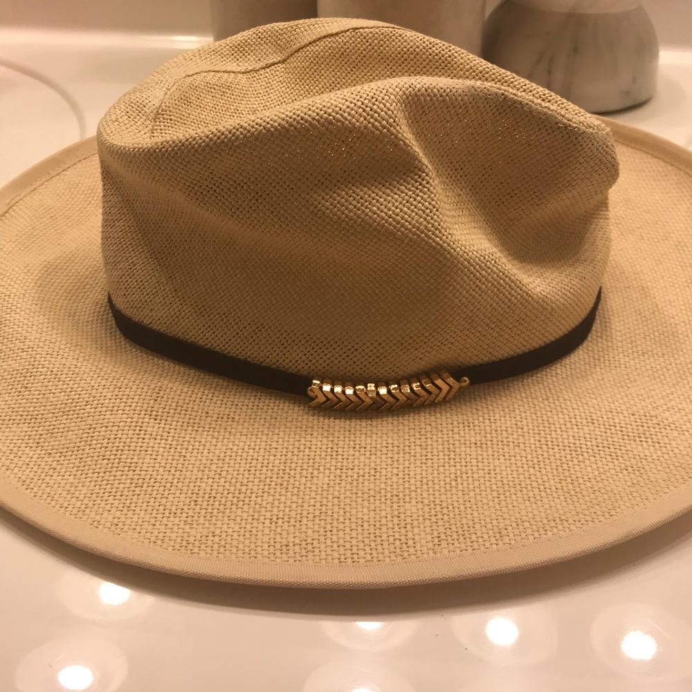 Fedora hat